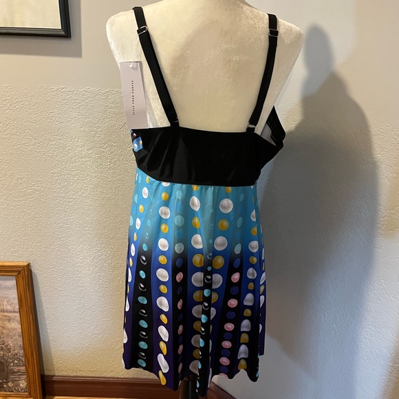 Brand New 2 Piece Bathing Suit. Size 1X. - Picture 3 of 6